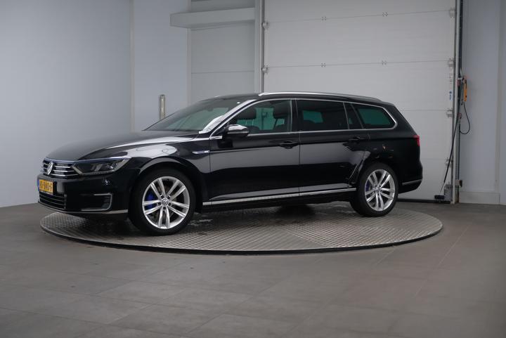 VOLKSWAGEN PASSAT 2015 wvwzzz3czge080550