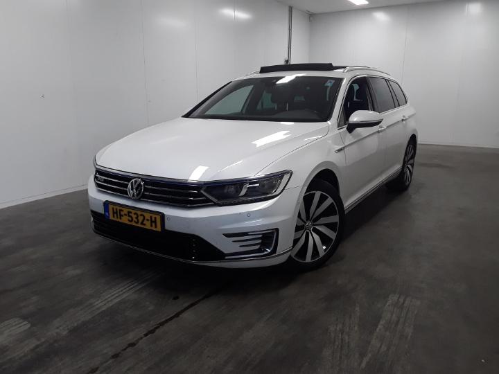 VOLKSWAGEN PASSAT 2015 wvwzzz3czge081473