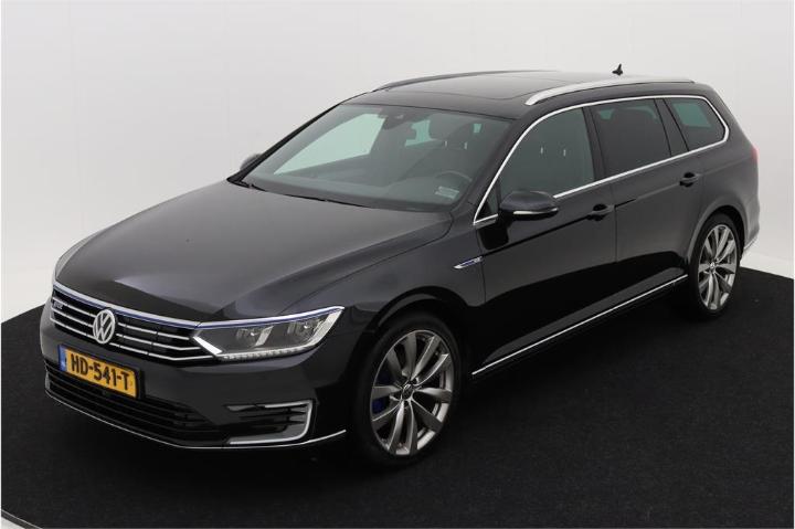 VOLKSWAGEN PASSAT 2015 wvwzzz3czge081843