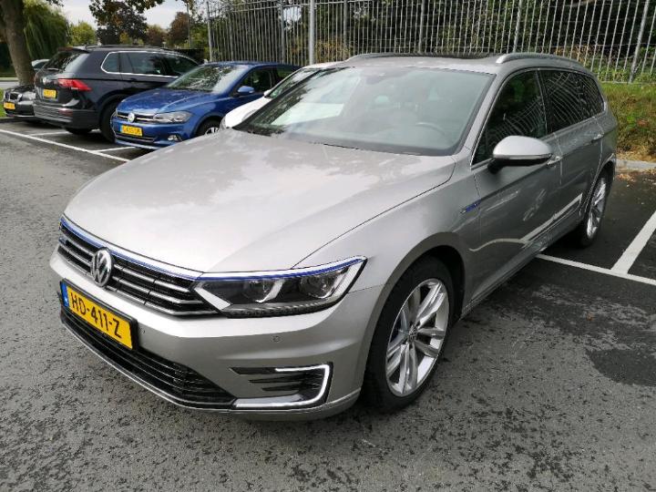 VOLKSWAGEN PASSAT 2015 wvwzzz3czge082630