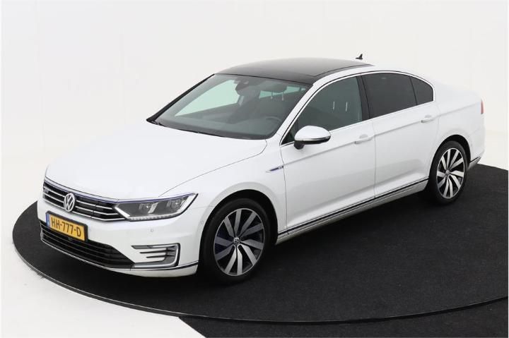 VOLKSWAGEN PASSAT 2015 wvwzzz3czge082929