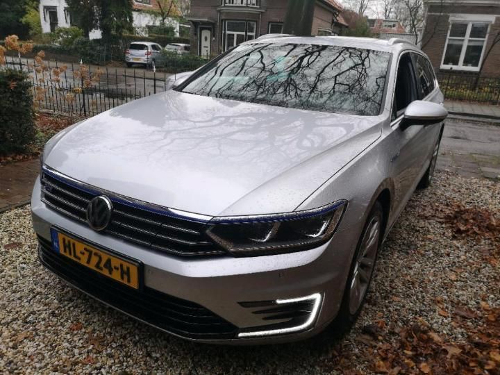 VOLKSWAGEN PASSAT 2015 wvwzzz3czge083454