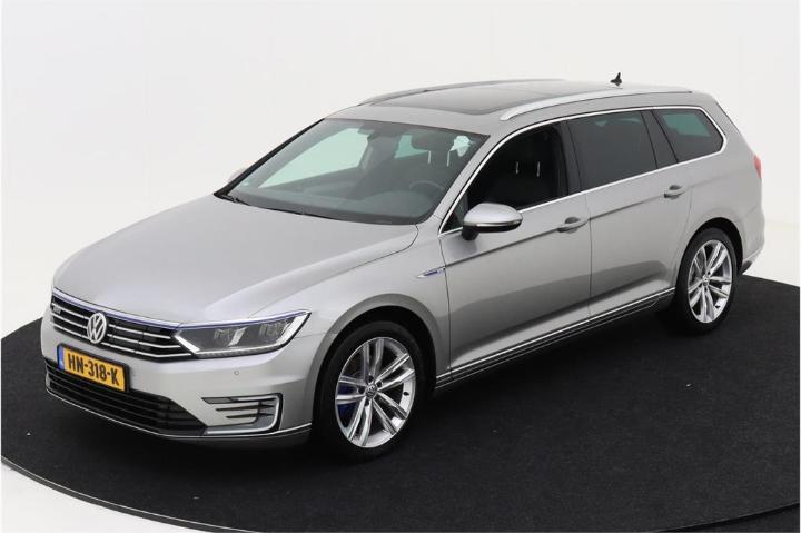 VOLKSWAGEN PASSAT 2015 wvwzzz3czge090216