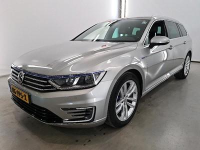 VOLKSWAGEN PASSAT 2015 wvwzzz3czge090276