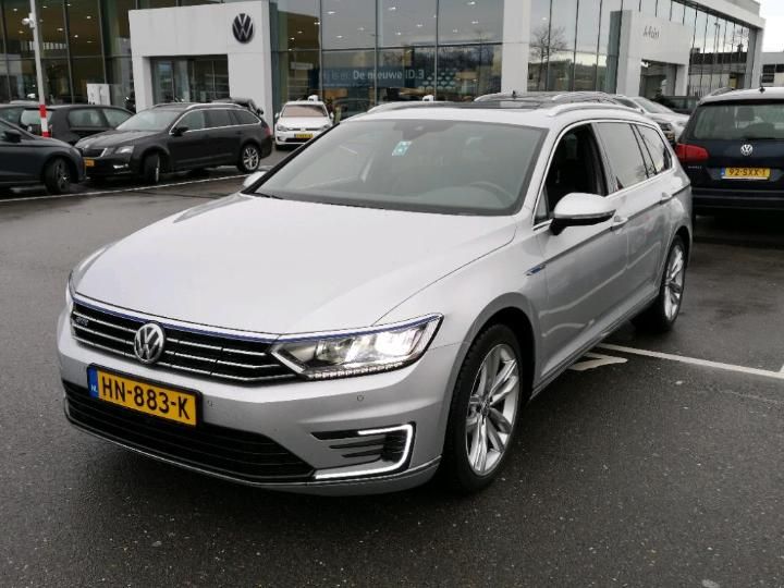 VOLKSWAGEN PASSAT 2015 wvwzzz3czge091270