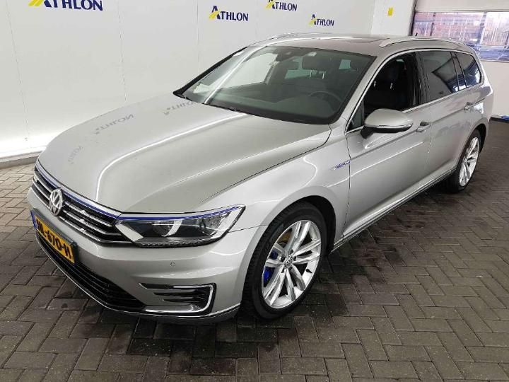 VOLKSWAGEN PASSAT 2015 wvwzzz3czge091699