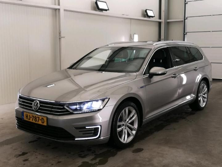 VOLKSWAGEN PASSAT 2015 wvwzzz3czge092469