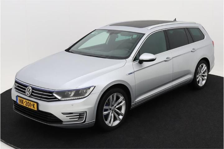 VOLKSWAGEN PASSAT 2015 wvwzzz3czge092496