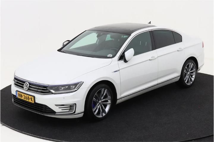 VOLKSWAGEN PASSAT 2015 wvwzzz3czge094189