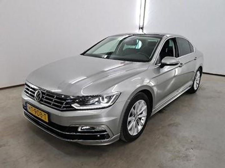 VOLKSWAGEN PASSAT 2016 wvwzzz3czge094638