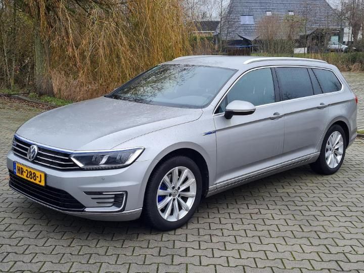 VOLKSWAGEN PASSAT 2015 wvwzzz3czge095308