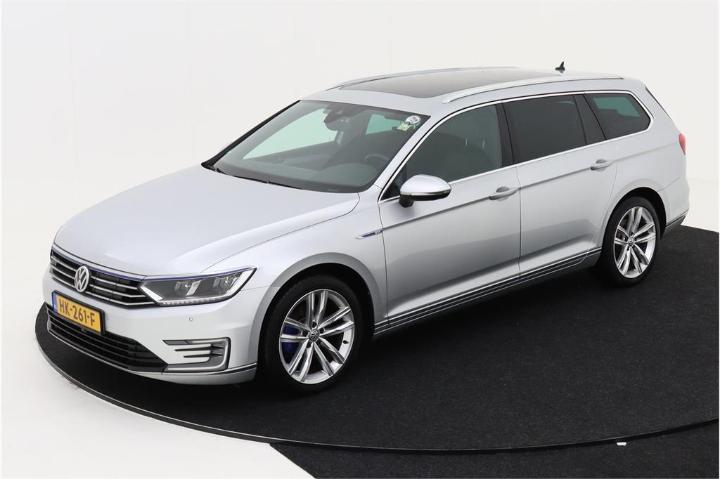 VOLKSWAGEN PASSAT 2015 wvwzzz3czge095380