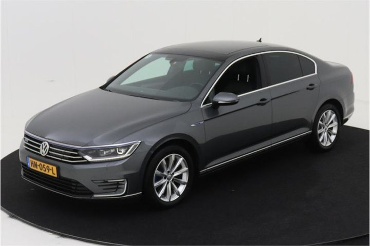 VOLKSWAGEN PASSAT 2015 wvwzzz3czge095563