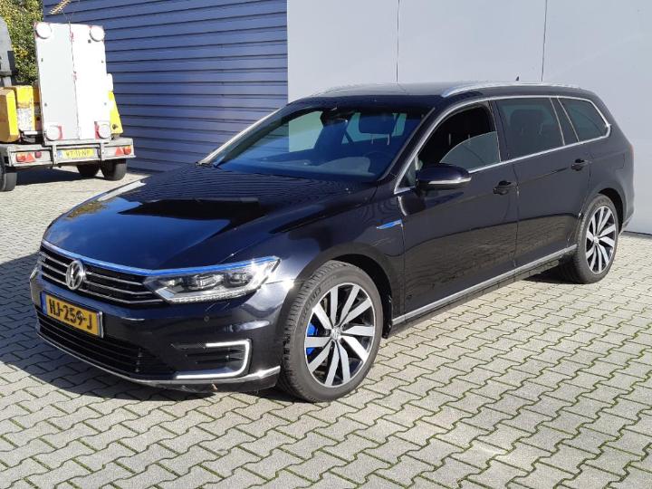 VOLKSWAGEN PASSAT 2015 wvwzzz3czge102684