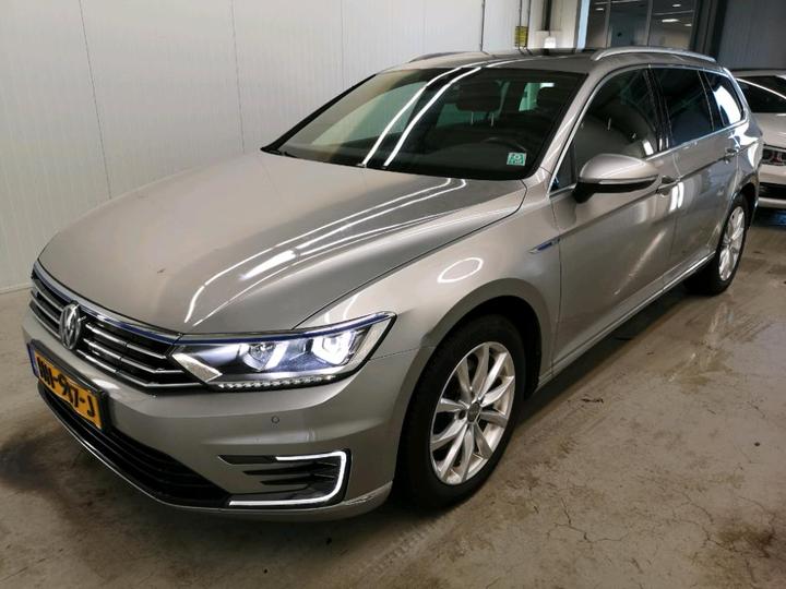 VOLKSWAGEN PASSAT 2015 wvwzzz3czge103050