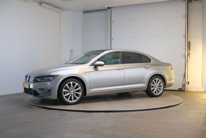 VOLKSWAGEN PASSAT 2015 wvwzzz3czge103471