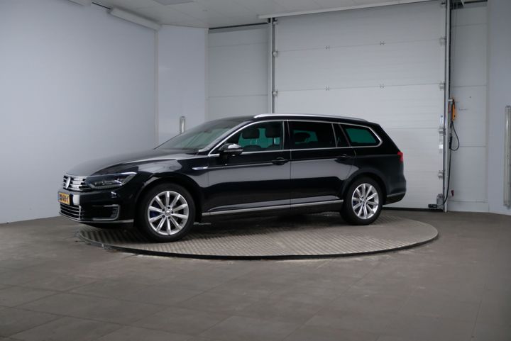 VOLKSWAGEN PASSAT 2015 wvwzzz3czge103554