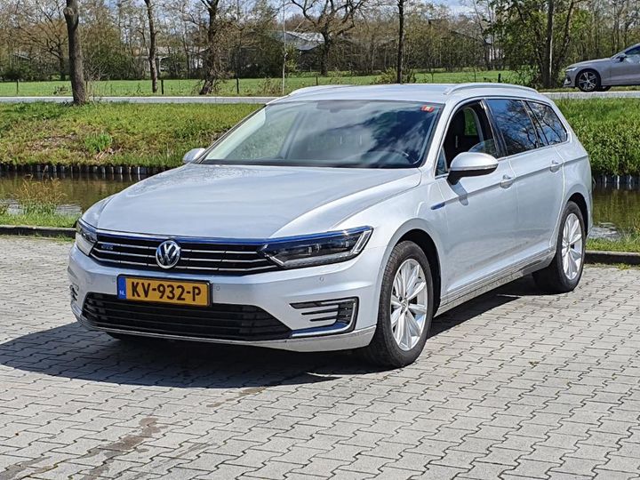 VOLKSWAGEN PASSAT 2016 wvwzzz3czge103638