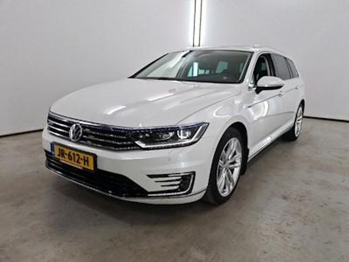 VOLKSWAGEN PASSAT 2015 wvwzzz3czge104001