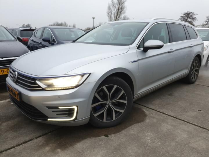 VOLKSWAGEN PASSAT 2015 wvwzzz3czge105986