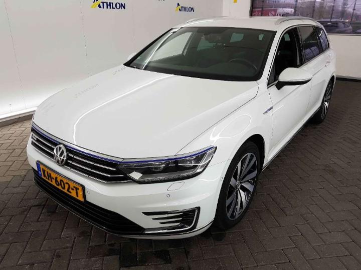 VOLKSWAGEN PASSAT 2017 wvwzzz3czge115335