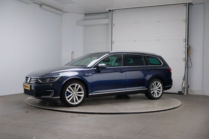 VOLKSWAGEN PASSAT 2015 wvwzzz3czge116990