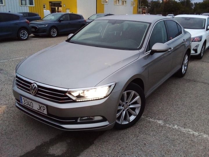 VOLKSWAGEN PASSAT 2015 wvwzzz3czge117132