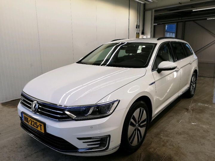 VOLKSWAGEN PASSAT 2015 wvwzzz3czge117341