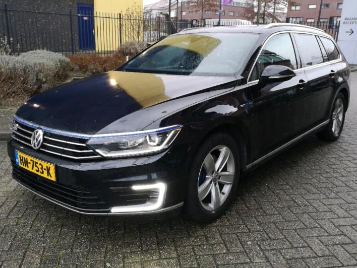 VOLKSWAGEN PASSAT 2015 wvwzzz3czge118690