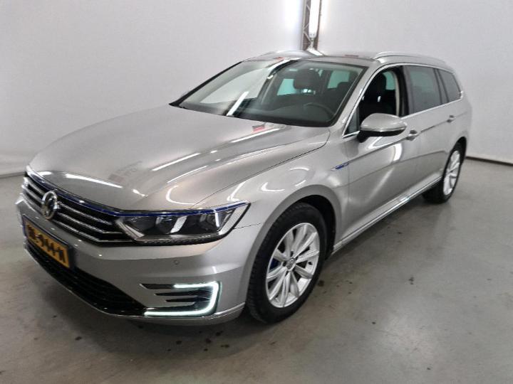 VOLKSWAGEN PASSAT 2015 wvwzzz3czge118852