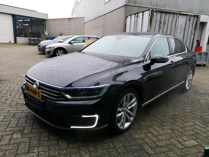 VOLKSWAGEN PASSAT 2015 wvwzzz3czge119383