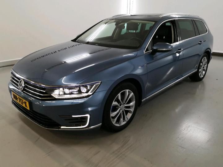 VOLKSWAGEN PASSAT 2015 wvwzzz3czge119562