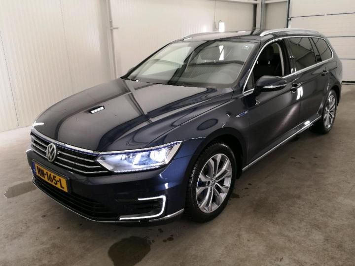 VOLKSWAGEN PASSAT 2015 wvwzzz3czge120669