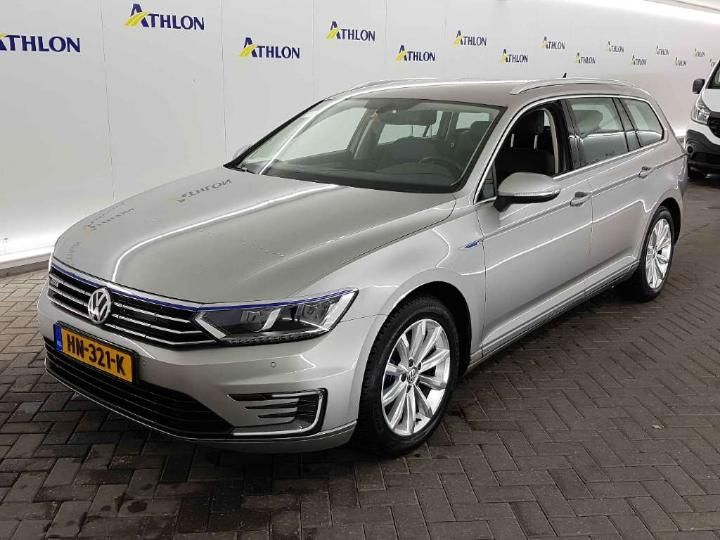 VOLKSWAGEN PASSAT 2015 wvwzzz3czge120869