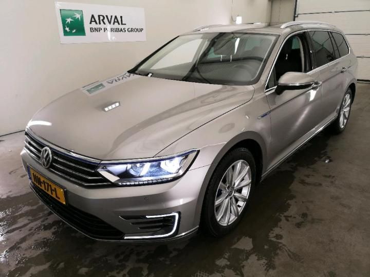 VOLKSWAGEN PASSAT 2015 wvwzzz3czge121134