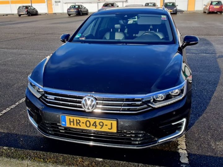 VOLKSWAGEN PASSAT 2015 wvwzzz3czge121245