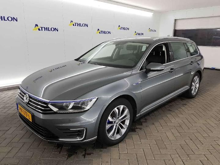 VOLKSWAGEN PASSAT 2015 wvwzzz3czge121598