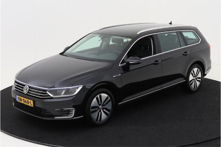 VOLKSWAGEN PASSAT 2015 wvwzzz3czge121607