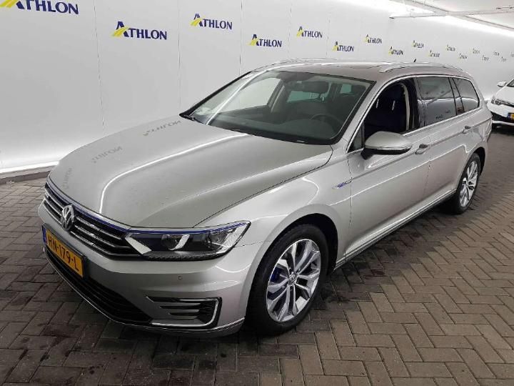 VOLKSWAGEN PASSAT 2015 wvwzzz3czge121709