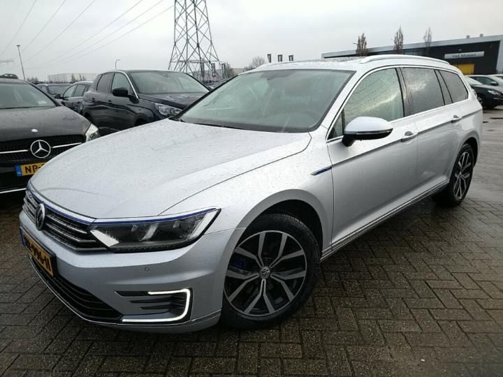 VOLKSWAGEN PASSAT 2015 wvwzzz3czge122743