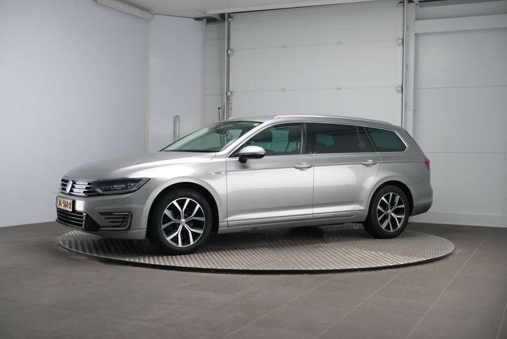 VOLKSWAGEN PASSAT 2016 wvwzzz3czge123065