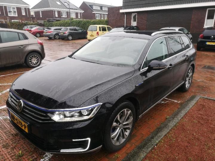 VOLKSWAGEN PASSAT 2015 wvwzzz3czge123110