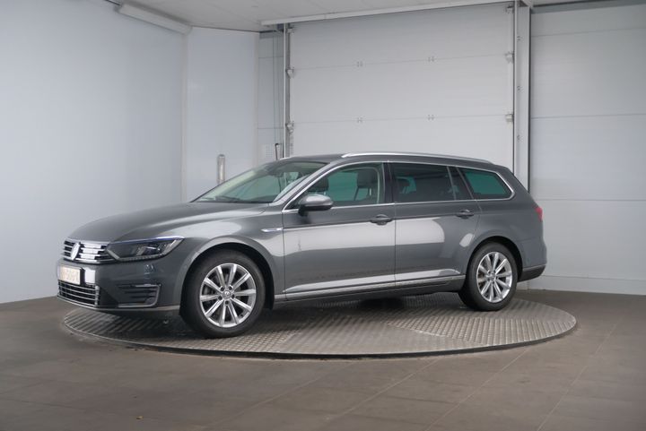 VOLKSWAGEN PASSAT 2015 wvwzzz3czge123626