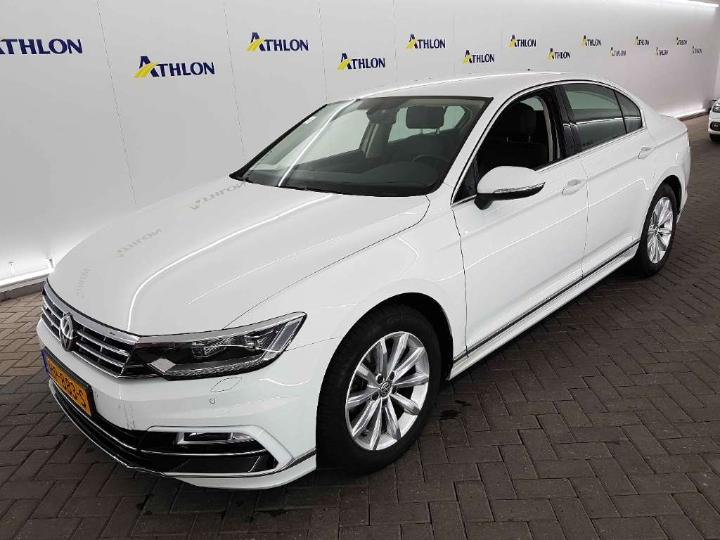 VOLKSWAGEN PASSAT 2015 wvwzzz3czge123774