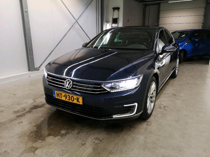 VOLKSWAGEN PASSAT 2015 wvwzzz3czge124042