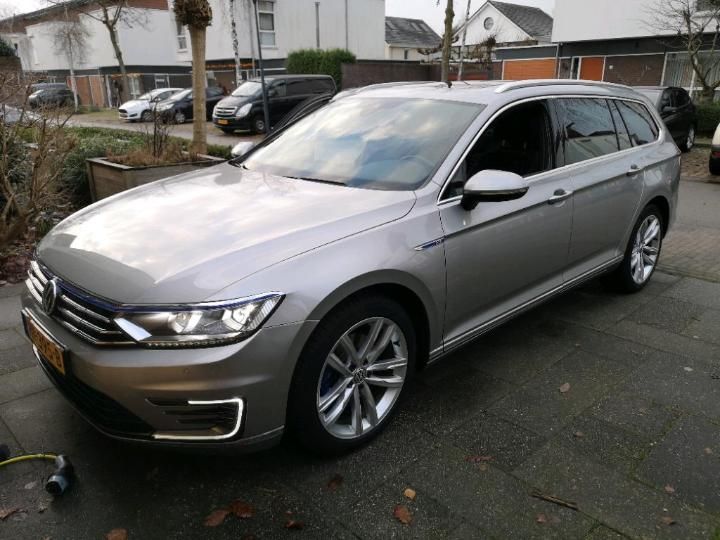 VOLKSWAGEN PASSAT 2015 wvwzzz3czge124372