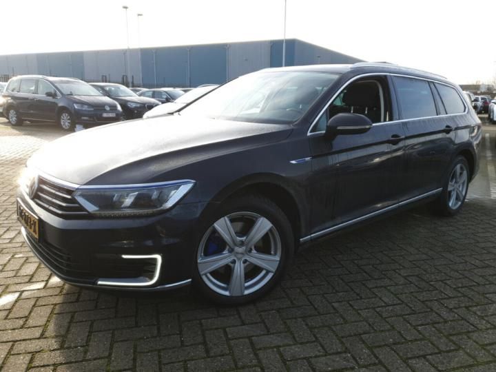 VOLKSWAGEN PASSAT 2015 wvwzzz3czge124525