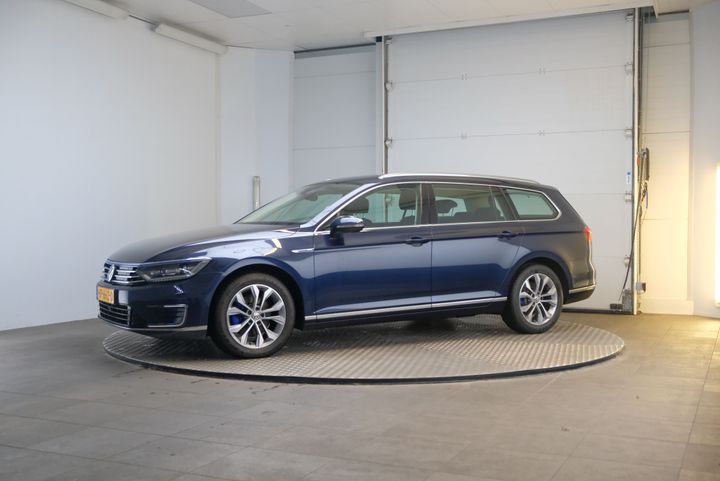 VOLKSWAGEN PASSAT 2015 wvwzzz3czge125242