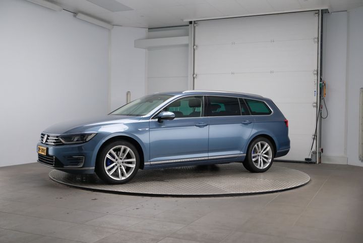 VOLKSWAGEN PASSAT 2015 wvwzzz3czge125573