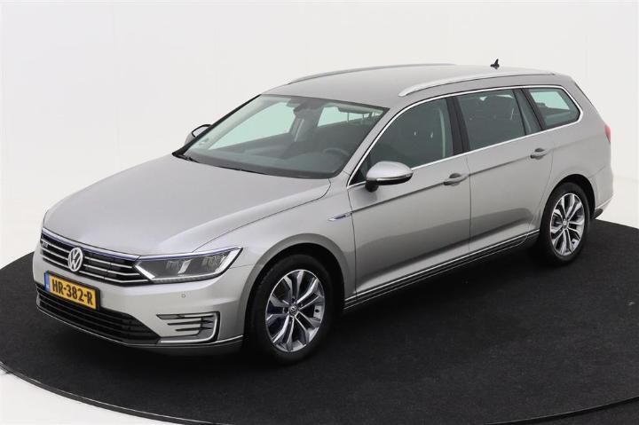 VOLKSWAGEN PASSAT 2015 wvwzzz3czge125612